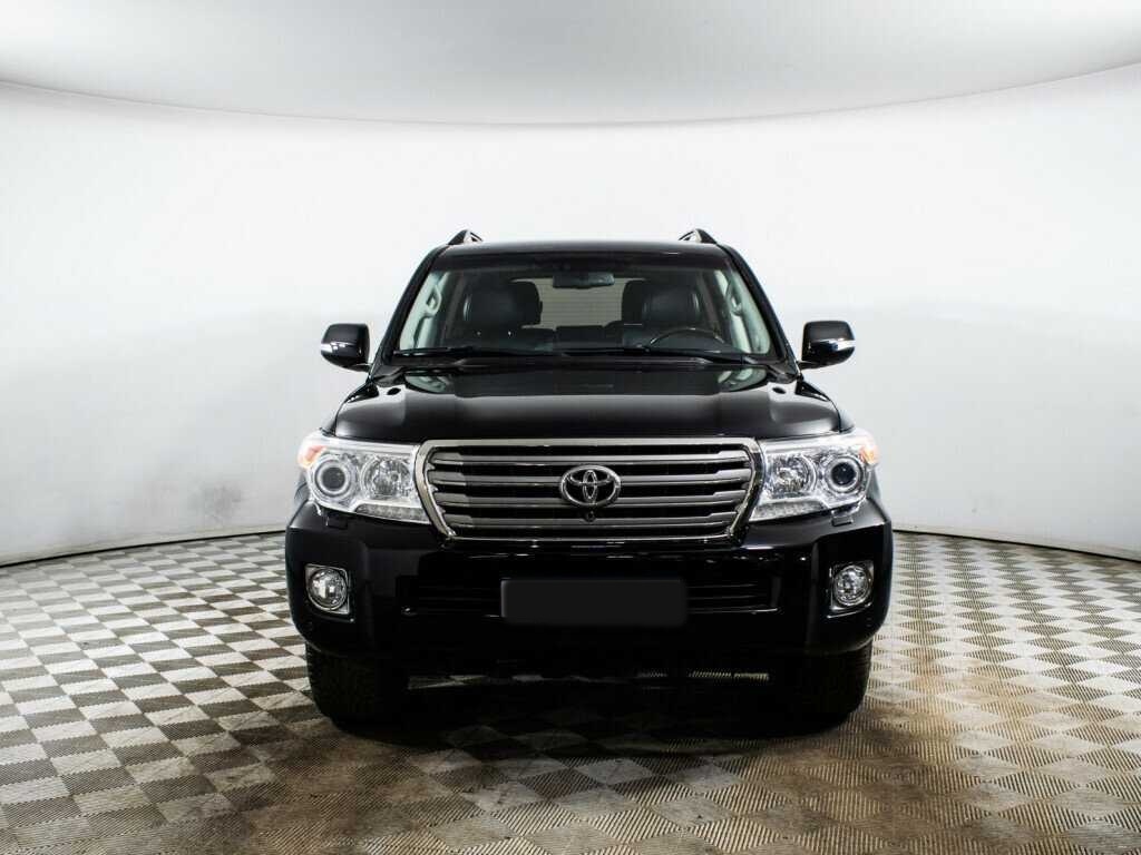 Toyota Land Cruiser 2013 года с пробегом. Фото: #1