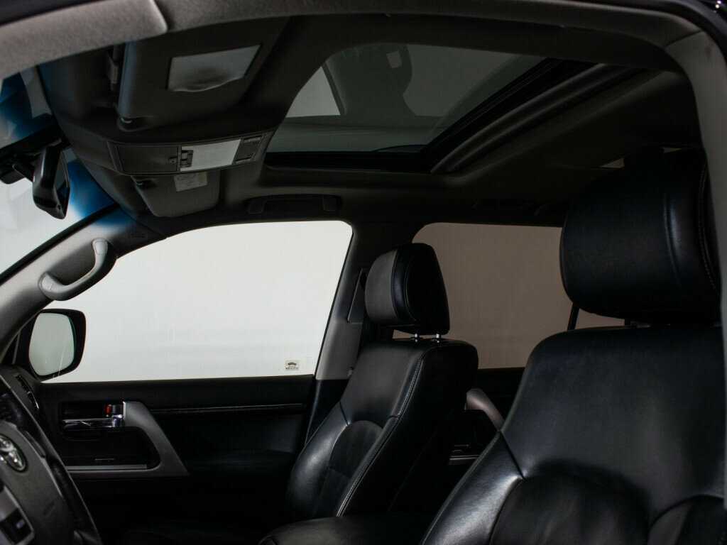 Toyota Land Cruiser 2013 года с пробегом. Фото: #17