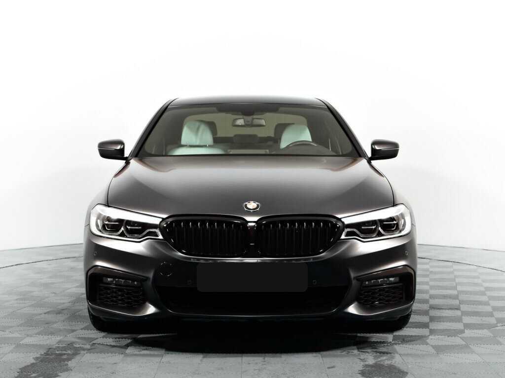 BMW 5 серии 2019 года с пробегом. Фото: #1