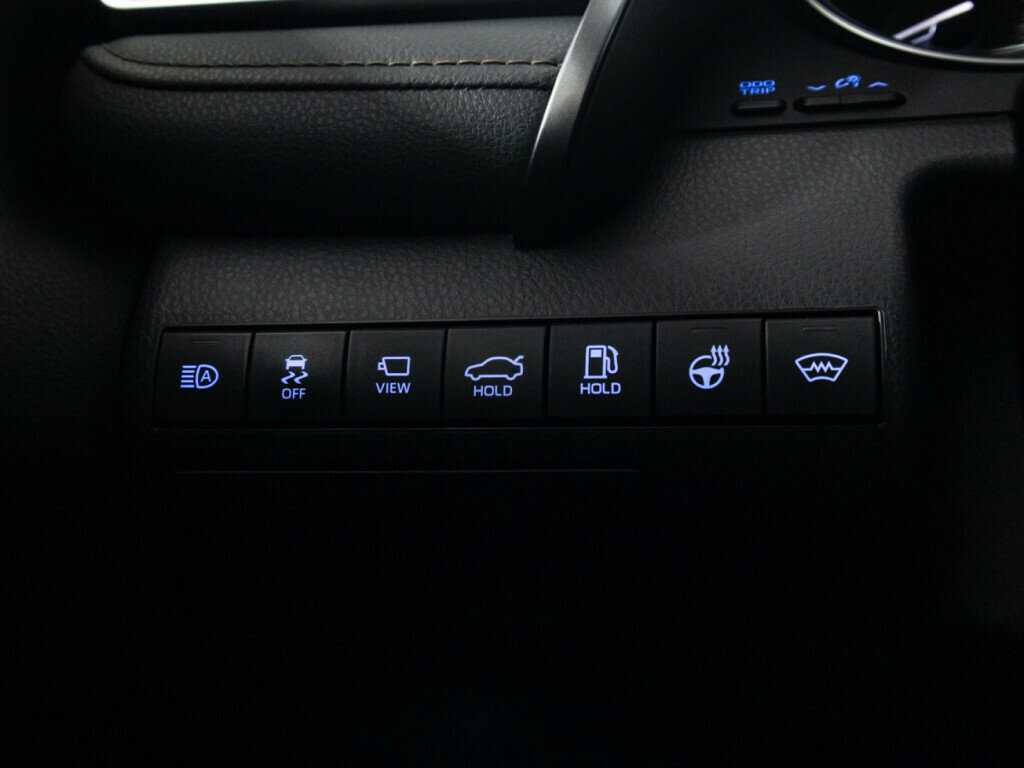 Toyota Camry 2020 года с пробегом. Фото: #19