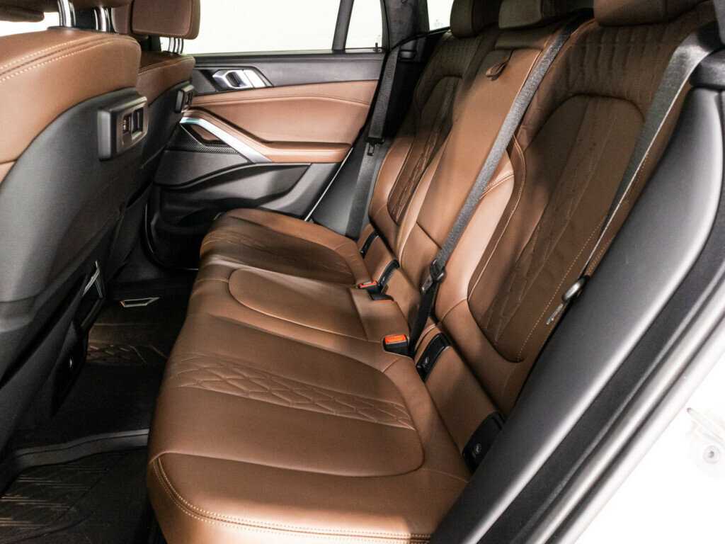 BMW X6 2021 года с пробегом. Фото: #9