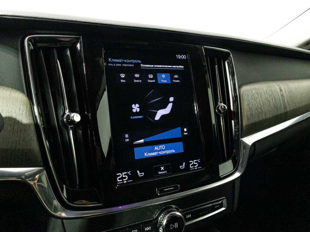 Volvo S90 2021 года с пробегом. Фото: #18