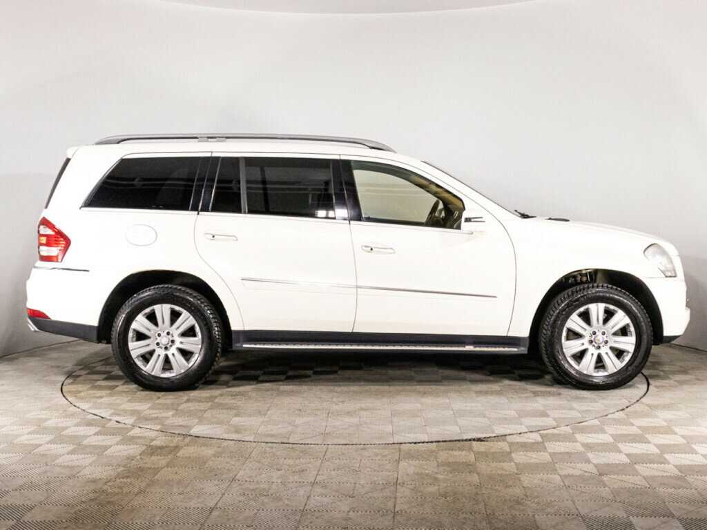 Mercedes-Benz GL-Класс 2010 года с пробегом. Фото: #3