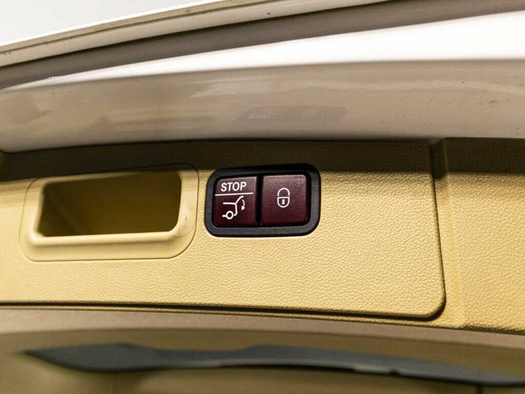 Mercedes-Benz GL-Класс 2010 года с пробегом. Фото: #15