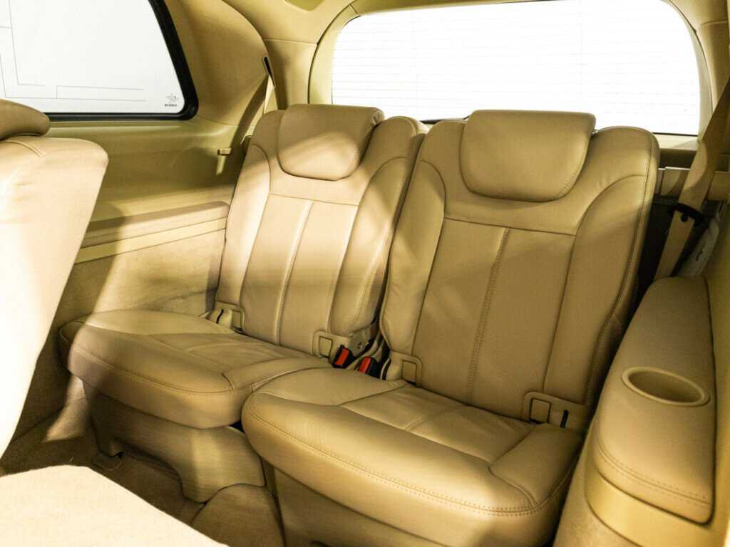 Mercedes-Benz GL-Класс 2010 года с пробегом. Фото: #16