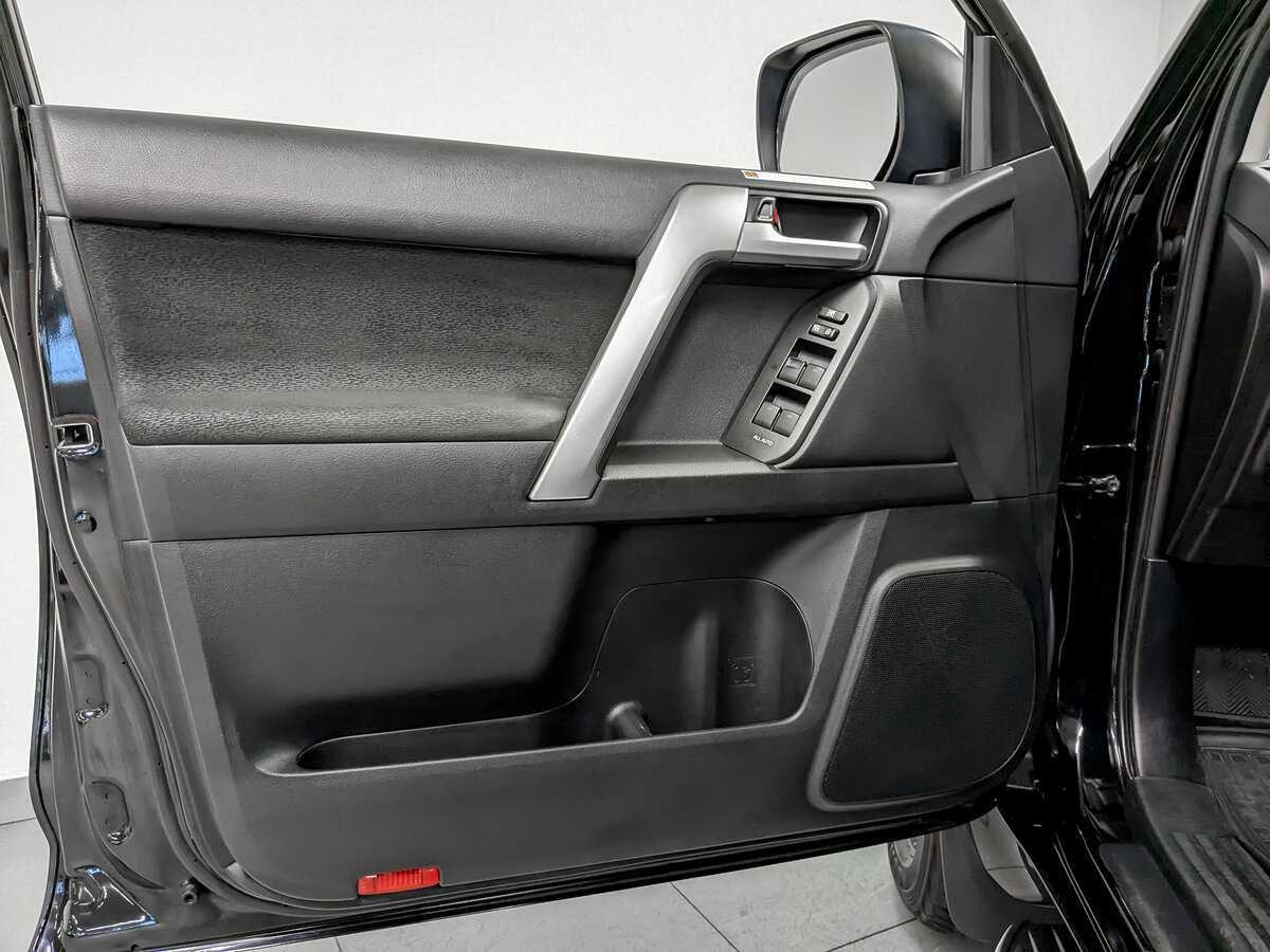 Toyota Land Cruiser Prado 2021 года с пробегом. Фото: #18