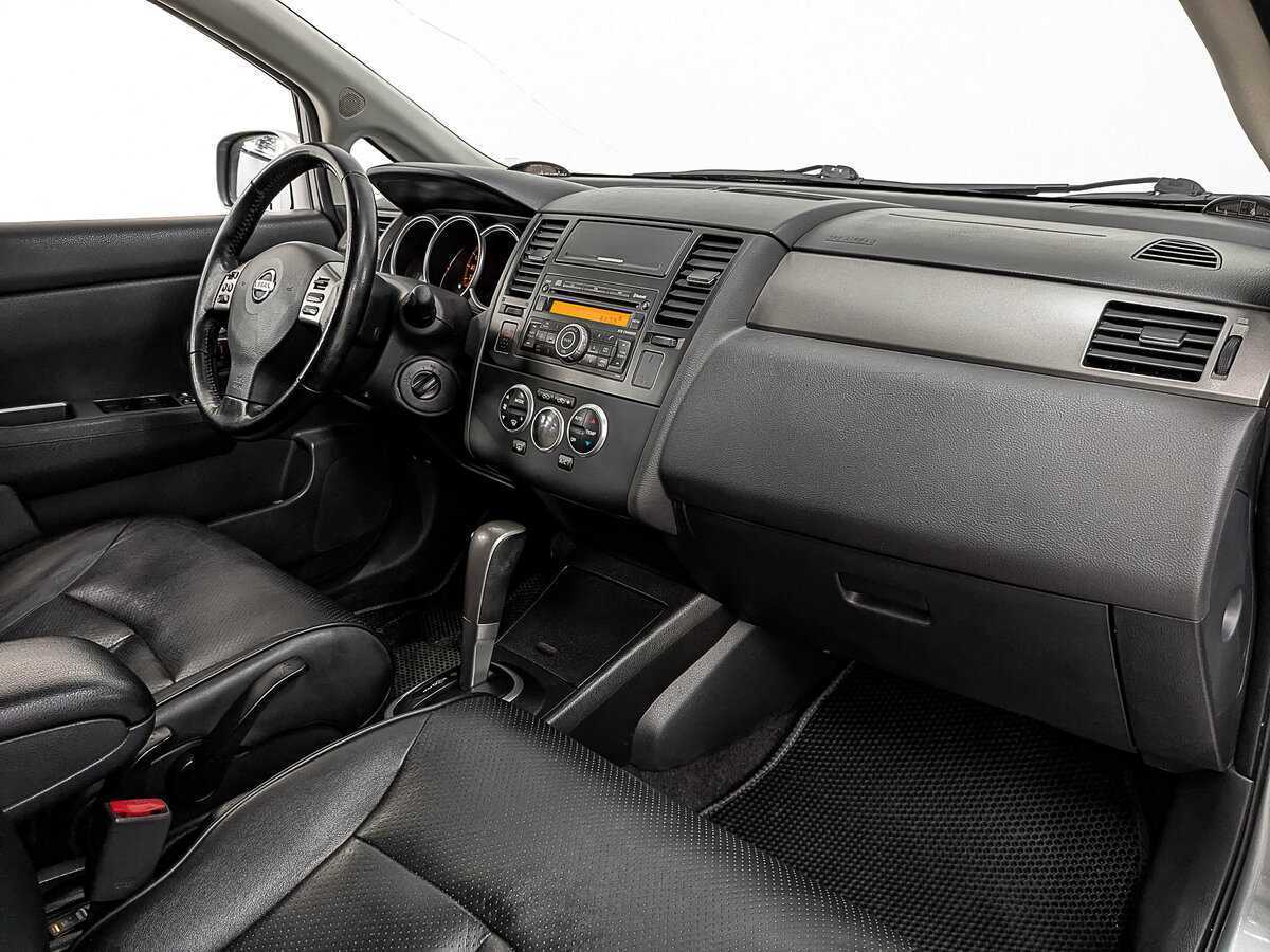 Nissan Tiida 2008 года с пробегом. Фото: #12