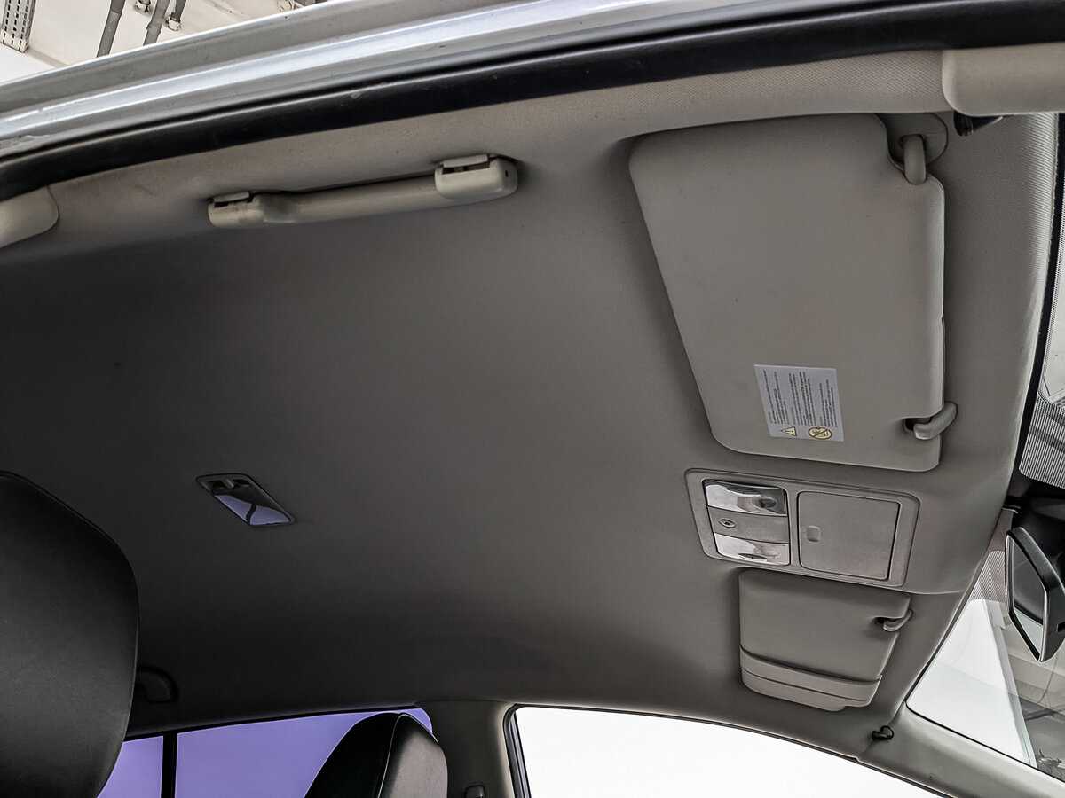 Nissan Tiida 2008 года с пробегом. Фото: #21