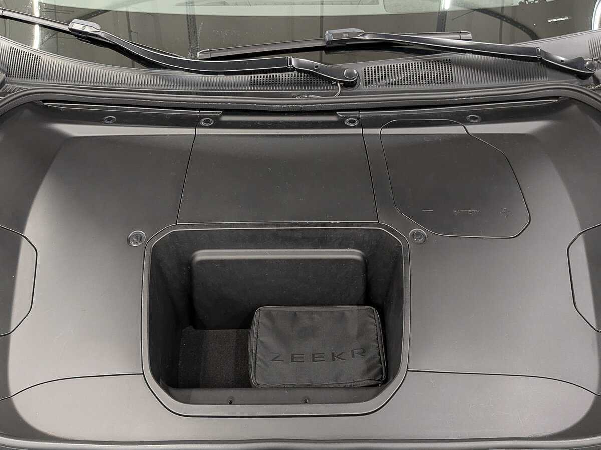 Zeekr 001 2023 года с пробегом. Фото: #8
