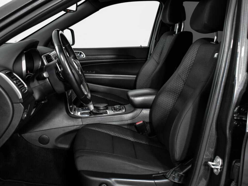 Jeep Grand Cherokee 2018 года с пробегом. Фото: #8