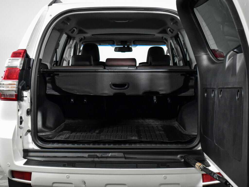 Toyota Land Cruiser Prado 2015 года с пробегом. Фото: #20