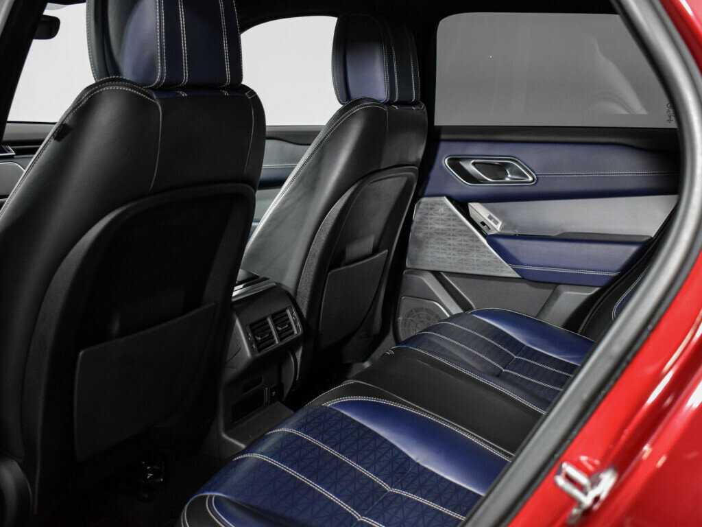 Land Rover Range Rover Velar 2018 года с пробегом. Фото: #9