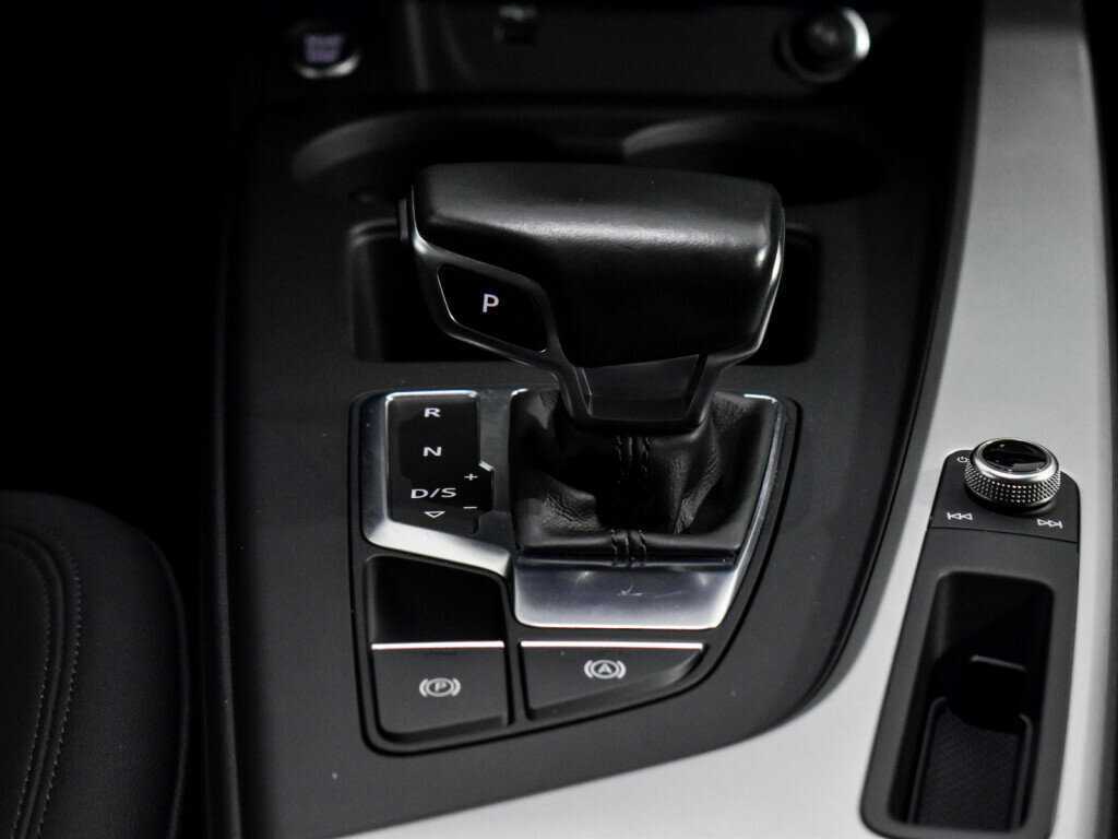 Audi A4 2020 года с пробегом. Фото: #15