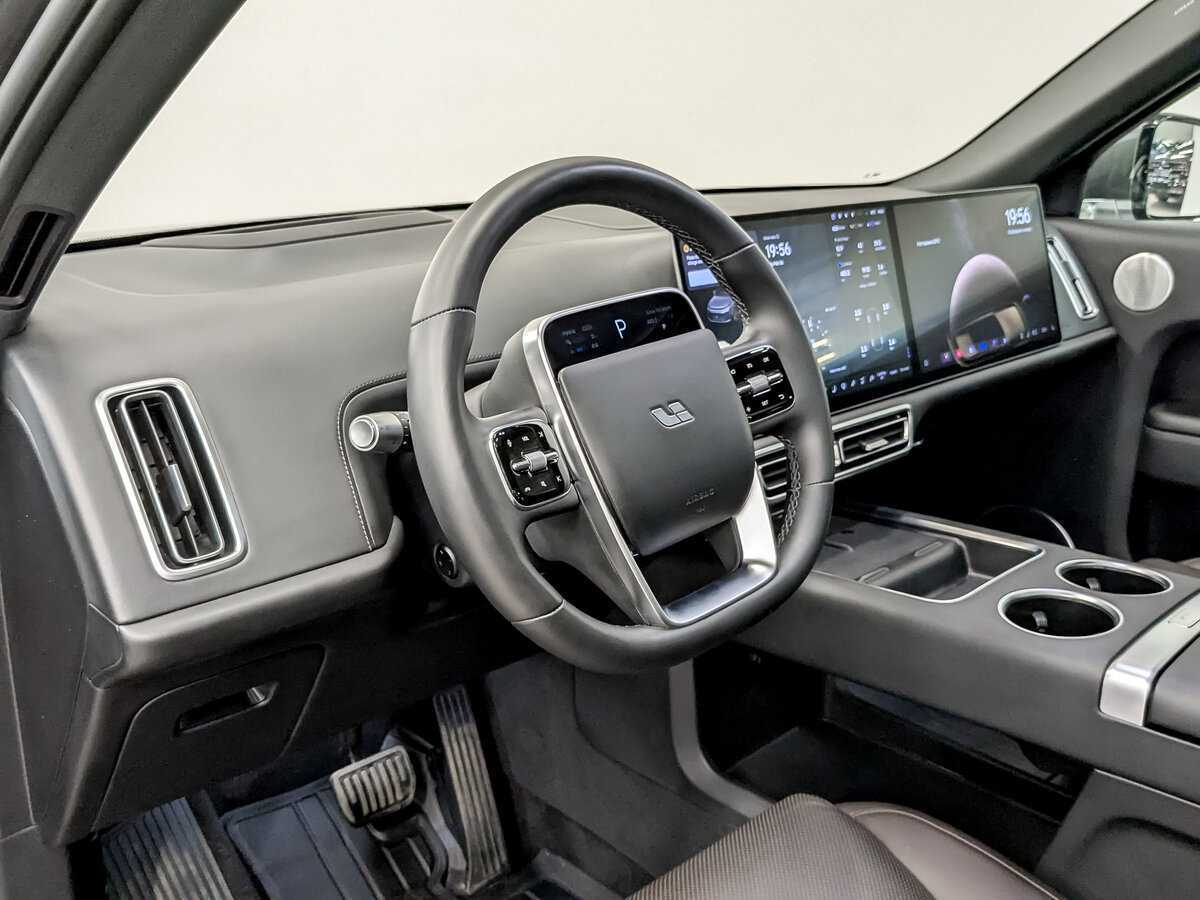 LiXiang L9 2023 года с пробегом. Фото: #15