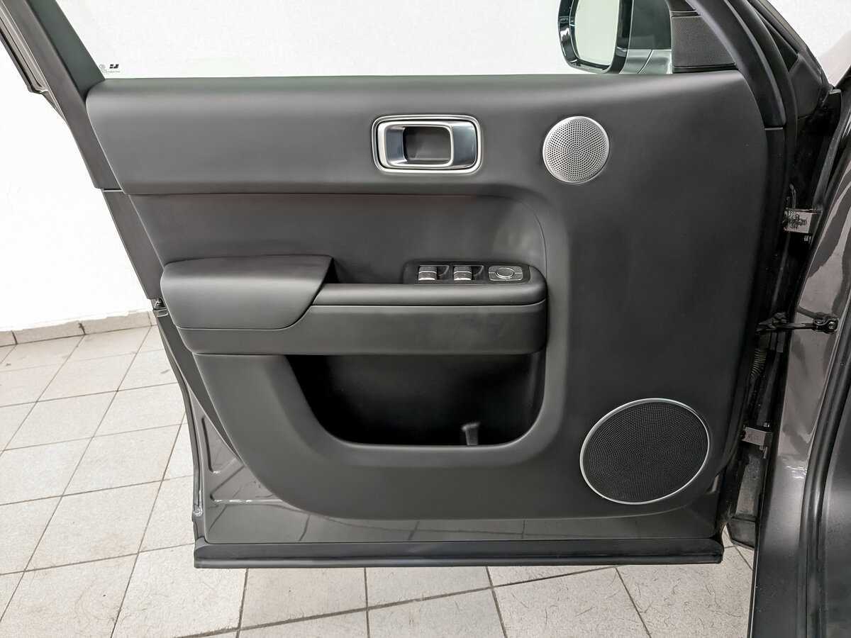 LiXiang L9 2023 года с пробегом. Фото: #18