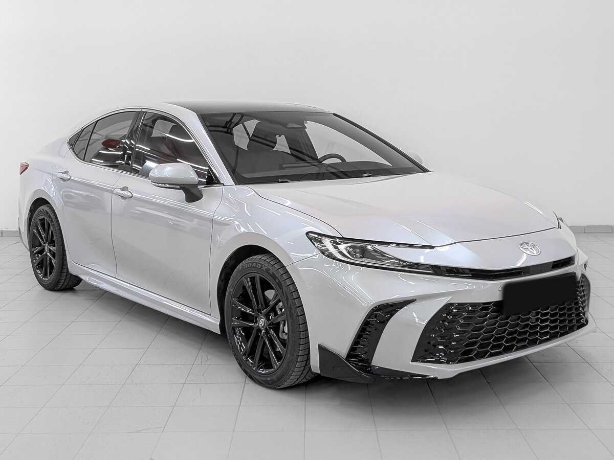Toyota Camry 2024 года с пробегом. Фото: #2