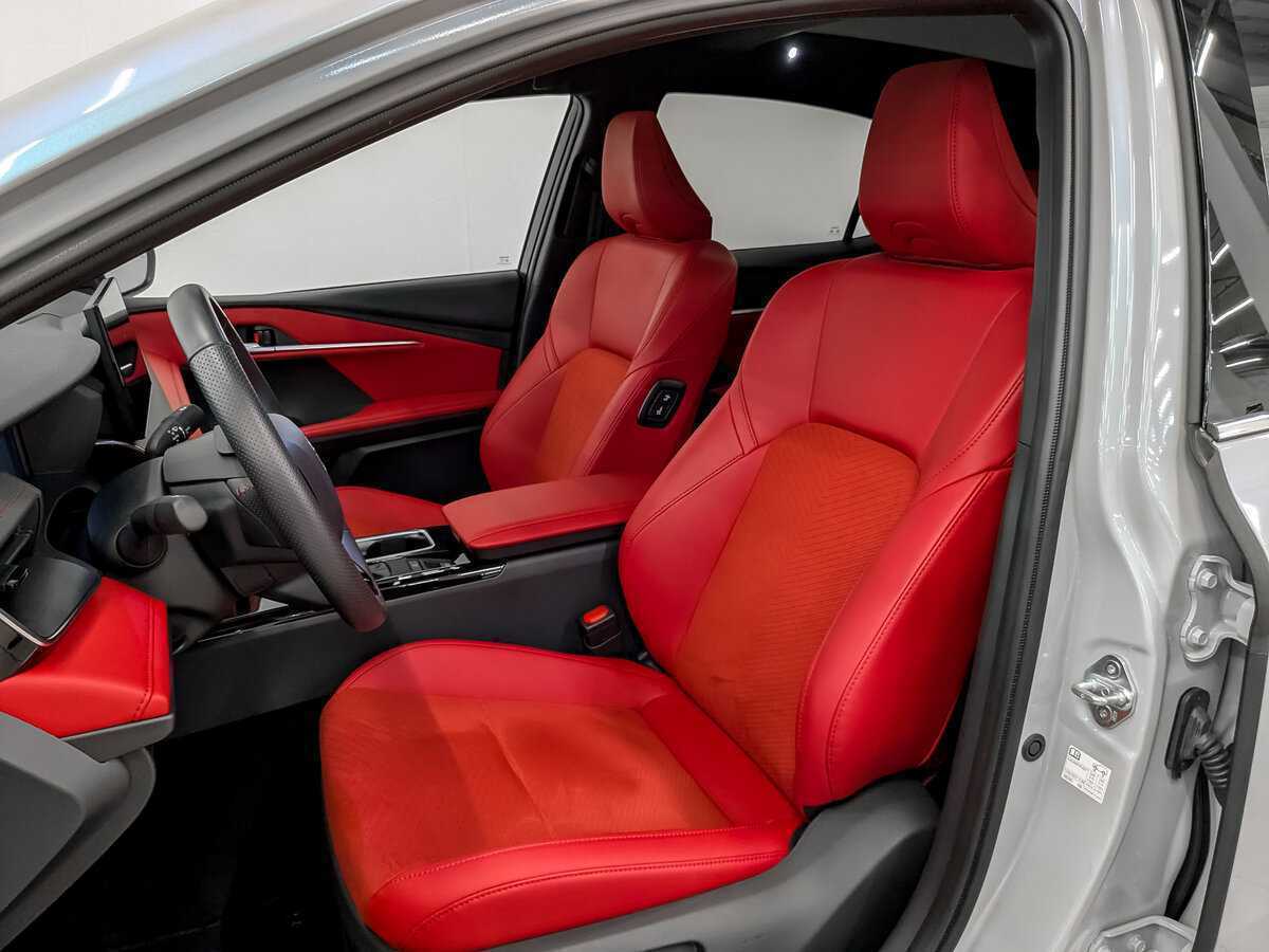 Toyota Camry 2024 года с пробегом. Фото: #17