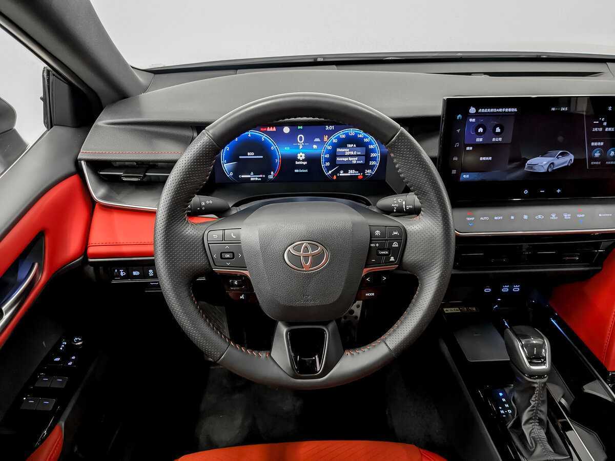 Toyota Camry 2024 года с пробегом. Фото: #19