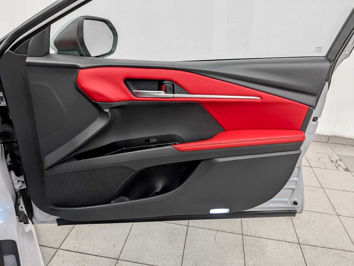 Toyota Camry 2024 года с пробегом. Фото: #22