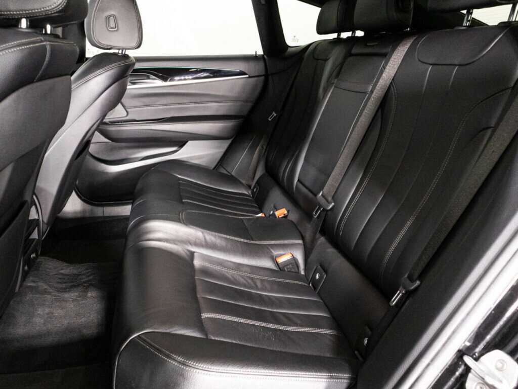 BMW 6 серии 2018 года с пробегом. Фото: #9