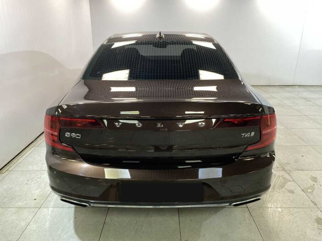 Volvo S90 2019 года с пробегом. Фото: #3