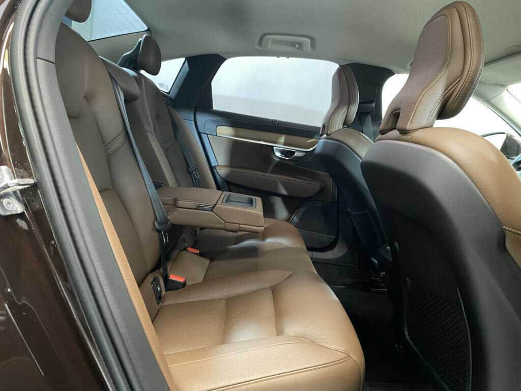 Volvo S90 2019 года с пробегом. Фото: #8