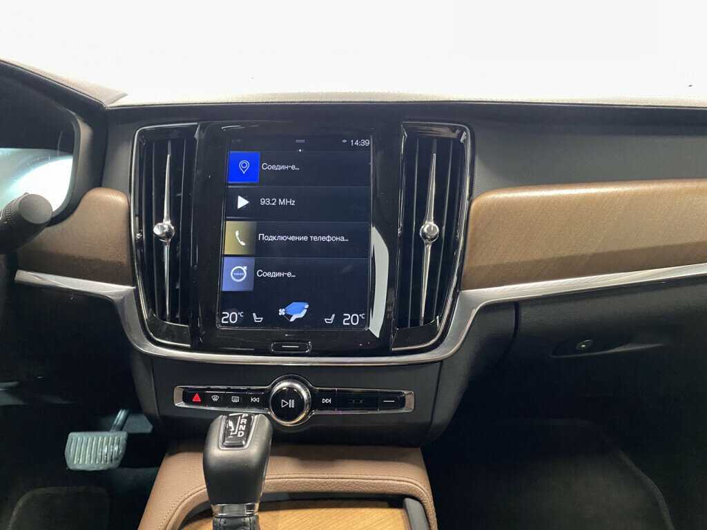 Volvo S90 2019 года с пробегом. Фото: #9