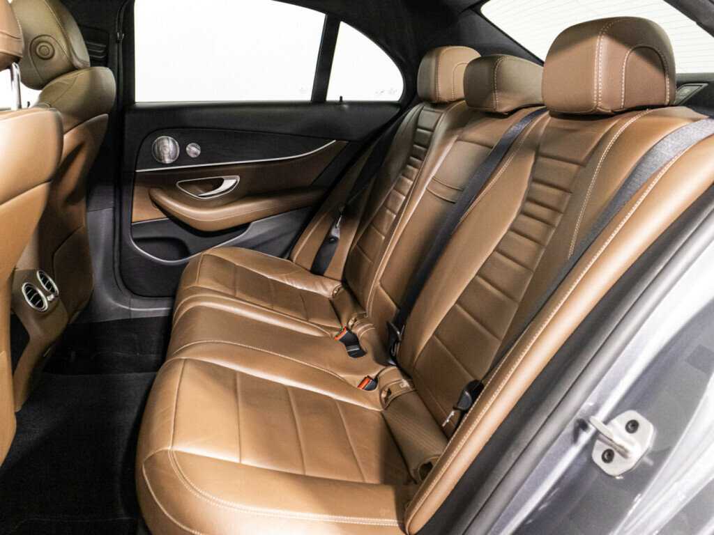 Mercedes-Benz E-Класс 2019 года с пробегом. Фото: #9