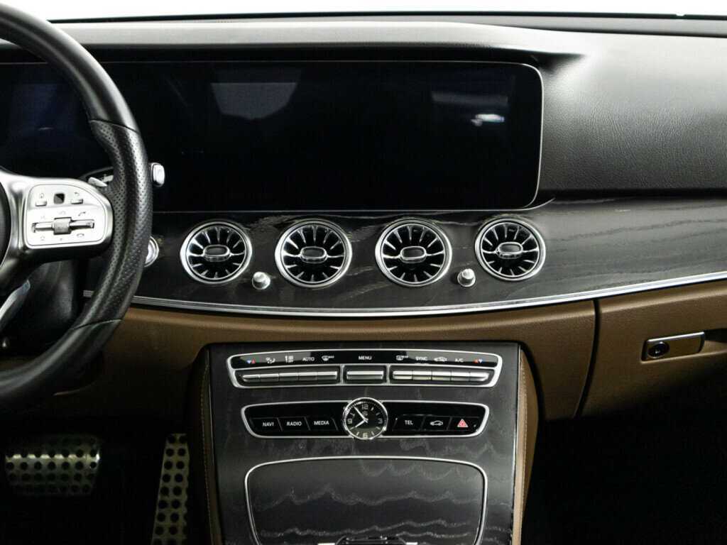 Mercedes-Benz E-Класс 2019 года с пробегом. Фото: #13