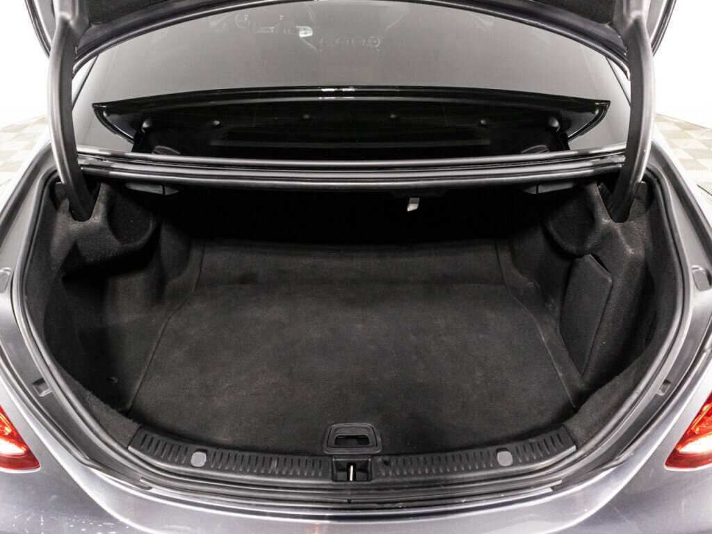 Mercedes-Benz E-Класс 2019 года с пробегом. Фото: #14