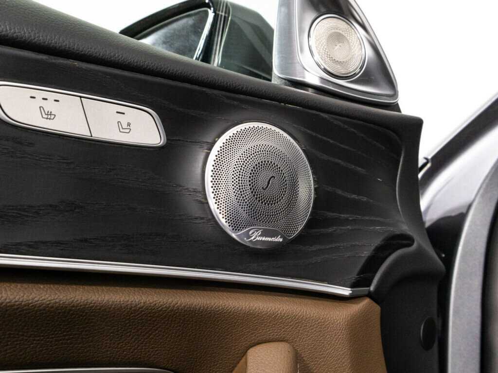 Mercedes-Benz E-Класс 2019 года с пробегом. Фото: #19