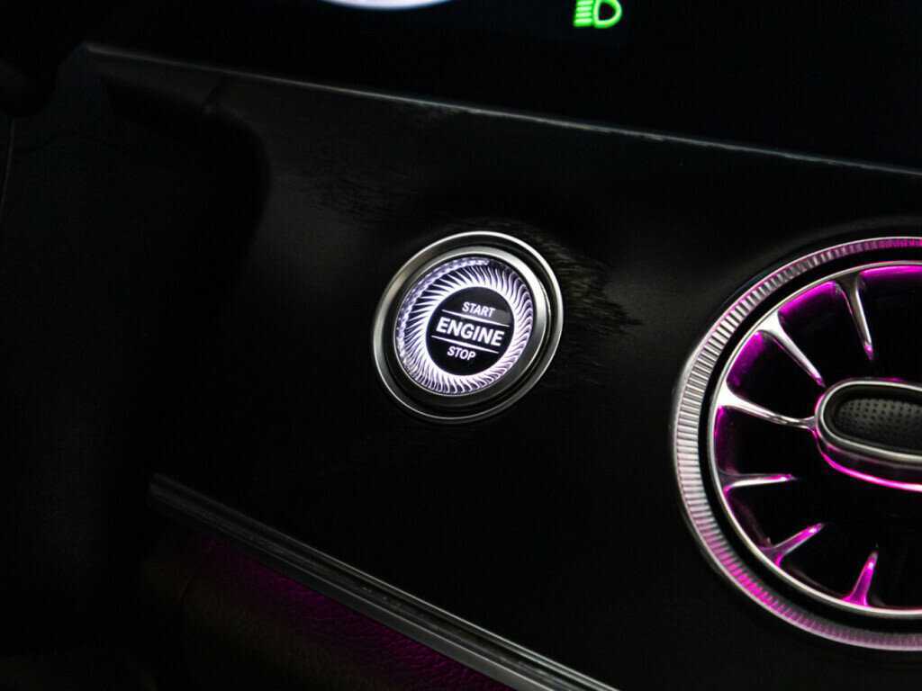 Mercedes-Benz E-Класс 2019 года с пробегом. Фото: #20