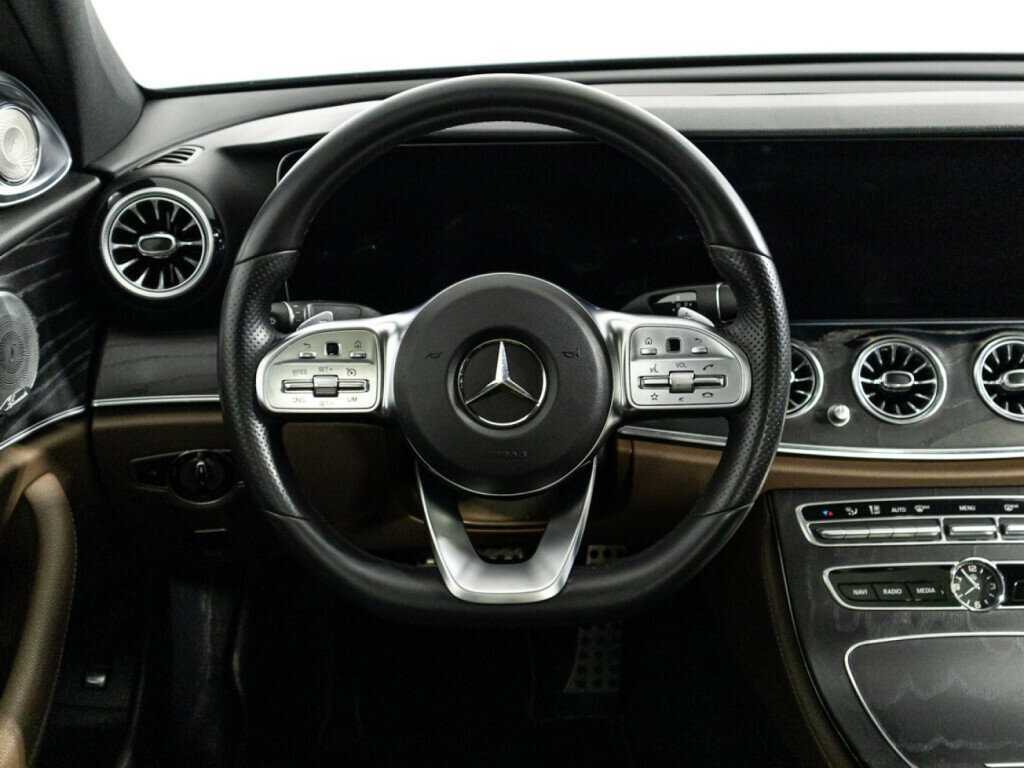 Mercedes-Benz E-Класс 2019 года с пробегом. Фото: #22