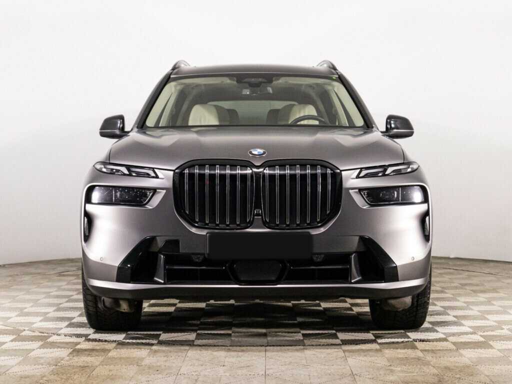 BMW X7 2022 года с пробегом. Фото: #1