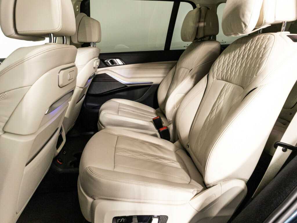 BMW X7 2022 года с пробегом. Фото: #7