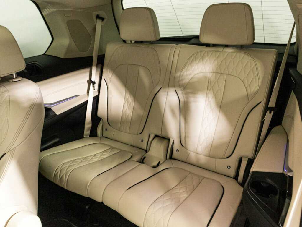 BMW X7 2022 года с пробегом. Фото: #15