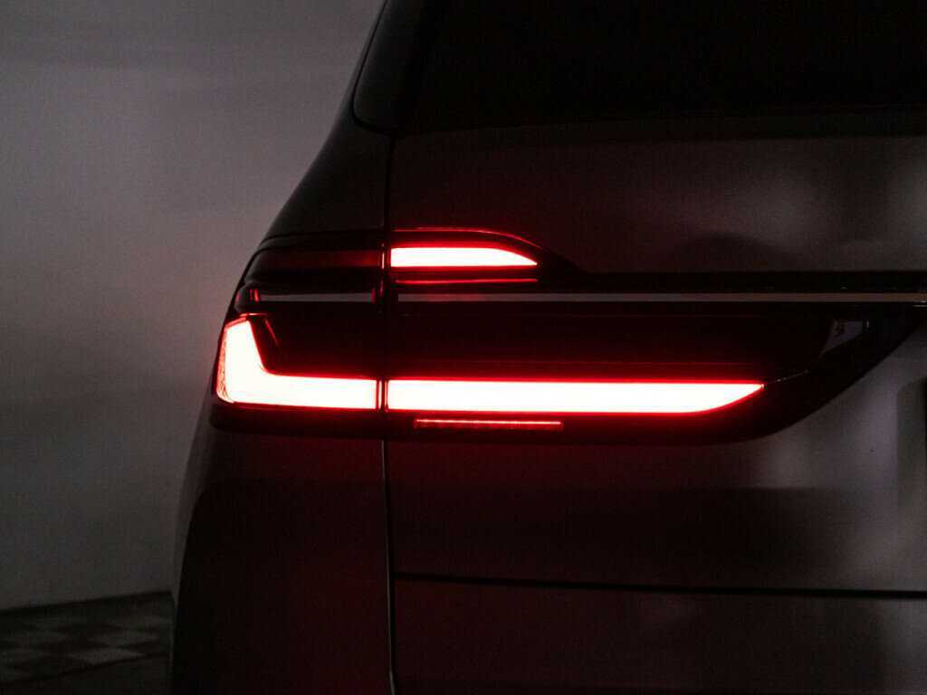BMW X7 2022 года с пробегом. Фото: #35