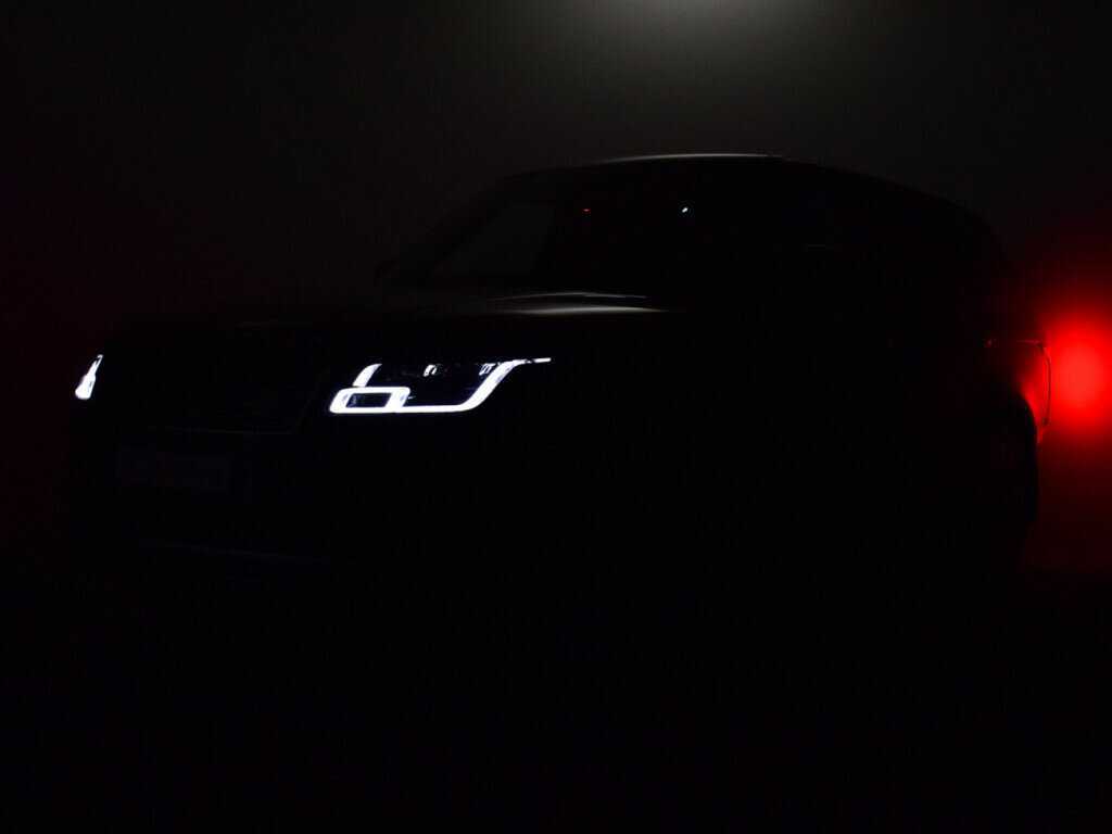 Land Rover Range Rover 2021 года с пробегом. Фото: #1