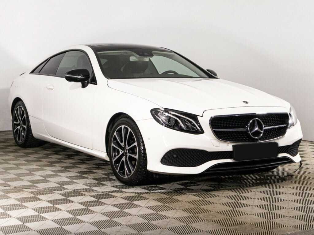 Mercedes-Benz E-Класс 2020 года с пробегом. Фото: #2