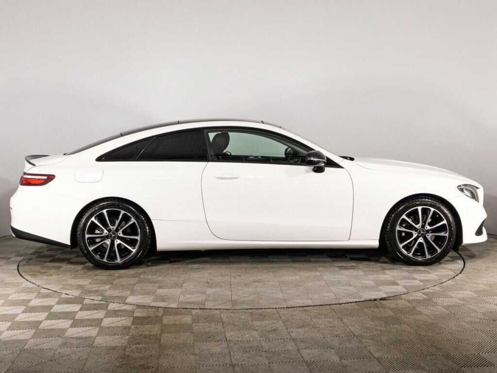 Mercedes-Benz E-Класс 2020 года с пробегом. Фото: #3