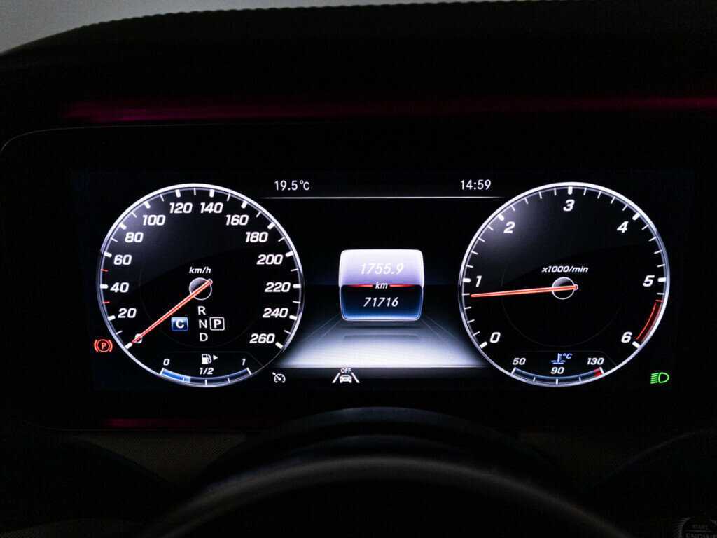 Mercedes-Benz E-Класс 2020 года с пробегом. Фото: #11