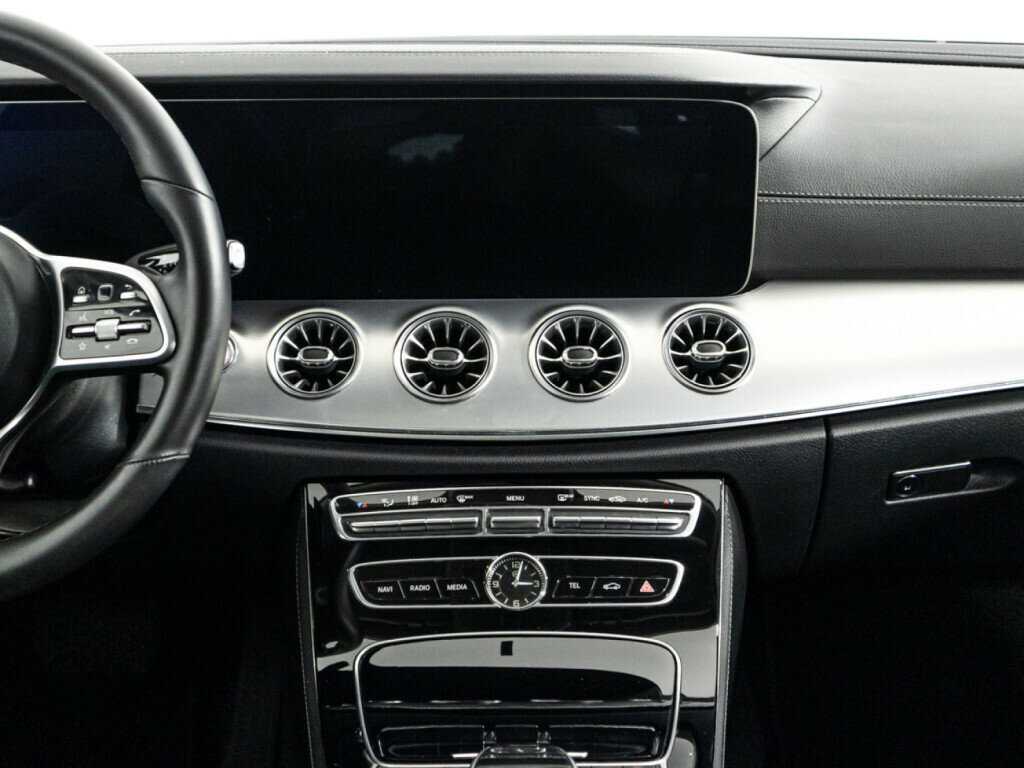 Mercedes-Benz E-Класс 2020 года с пробегом. Фото: #13