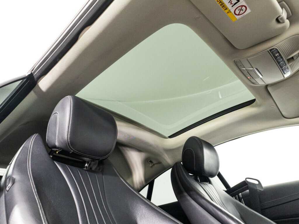 Mercedes-Benz E-Класс 2020 года с пробегом. Фото: #18