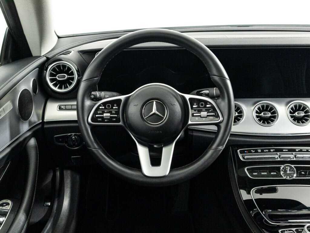 Mercedes-Benz E-Класс 2020 года с пробегом. Фото: #19