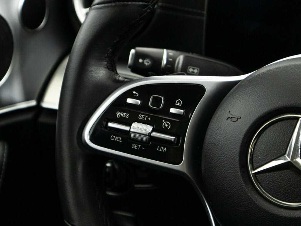 Mercedes-Benz E-Класс 2020 года с пробегом. Фото: #20