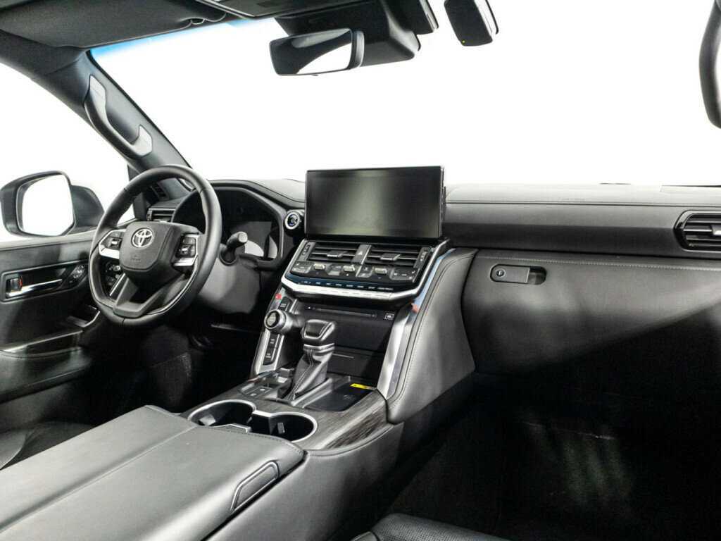 Toyota Land Cruiser 2021 года с пробегом. Фото: #8