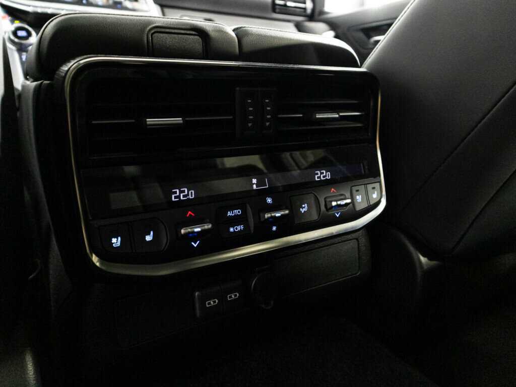 Toyota Land Cruiser 2021 года с пробегом. Фото: #22