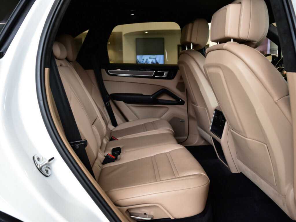 Porsche Cayenne 2019 года с пробегом. Фото: #8