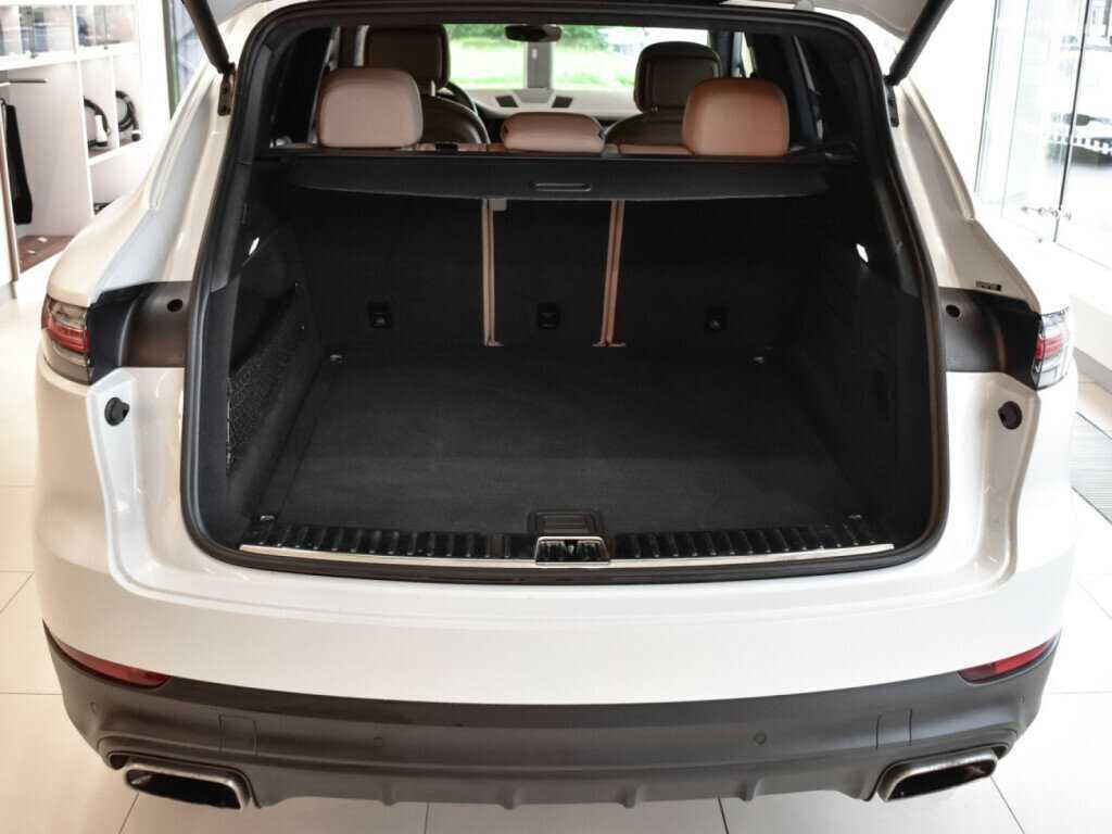 Porsche Cayenne 2019 года с пробегом. Фото: #16