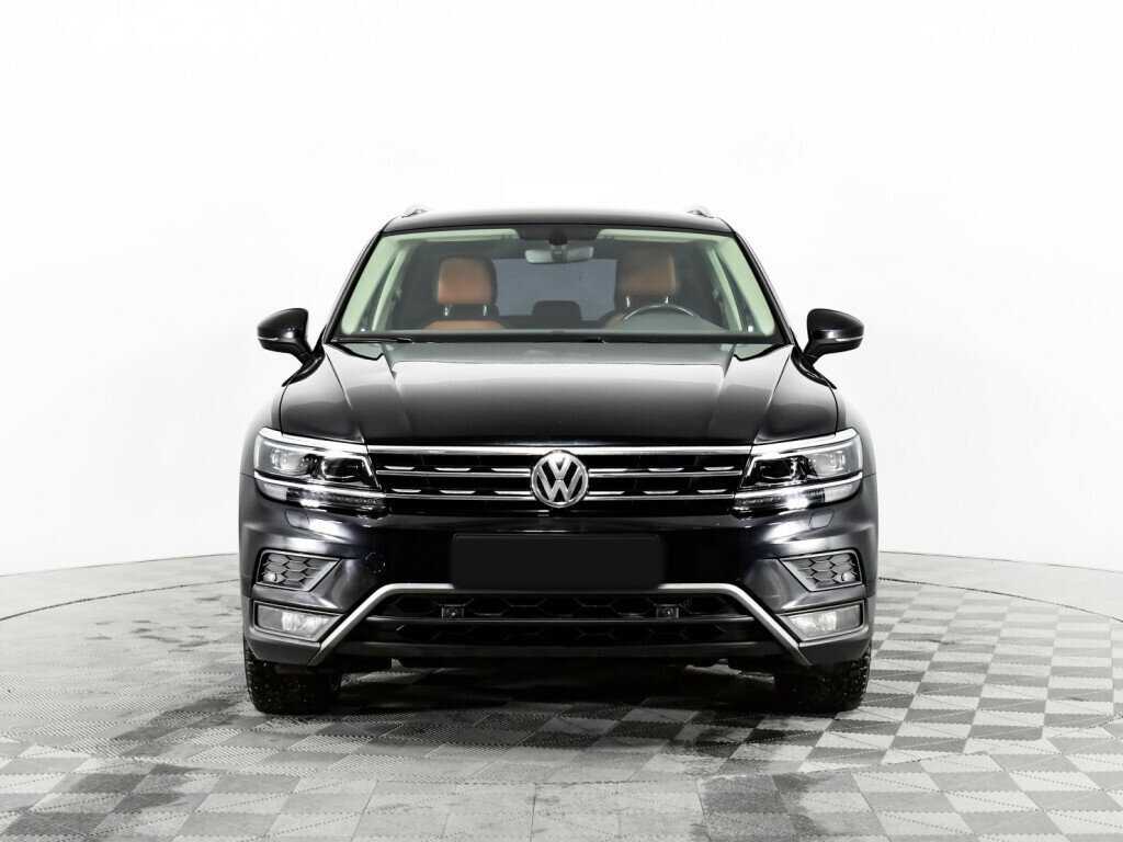 Volkswagen Tiguan 2018 года с пробегом. Фото: #1